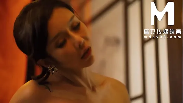 Cô Gái Châu Á Điên Cuồng Cưỡi Vào Dương Vật Sung Sức Mạnh – Phim Sex VLXX